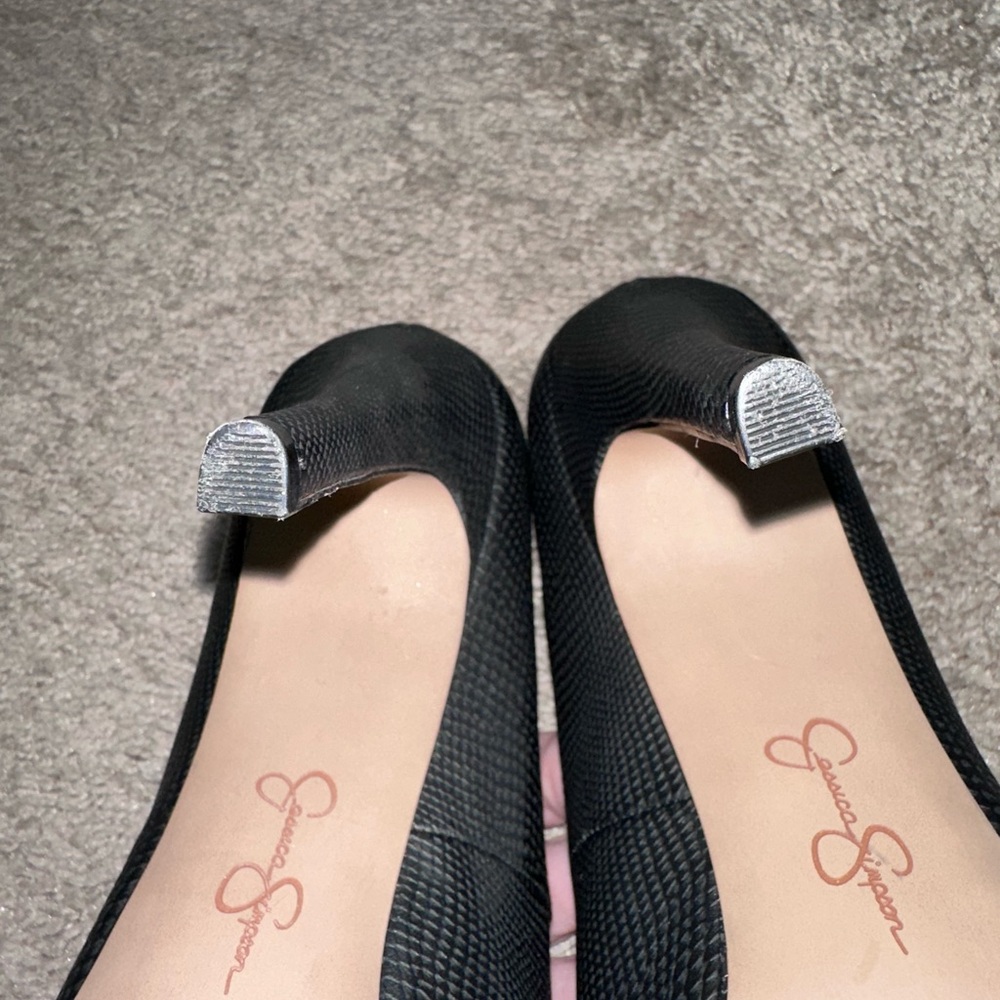 Jessica Simpson Black Textured Pump Heels - Picture 3 of 5